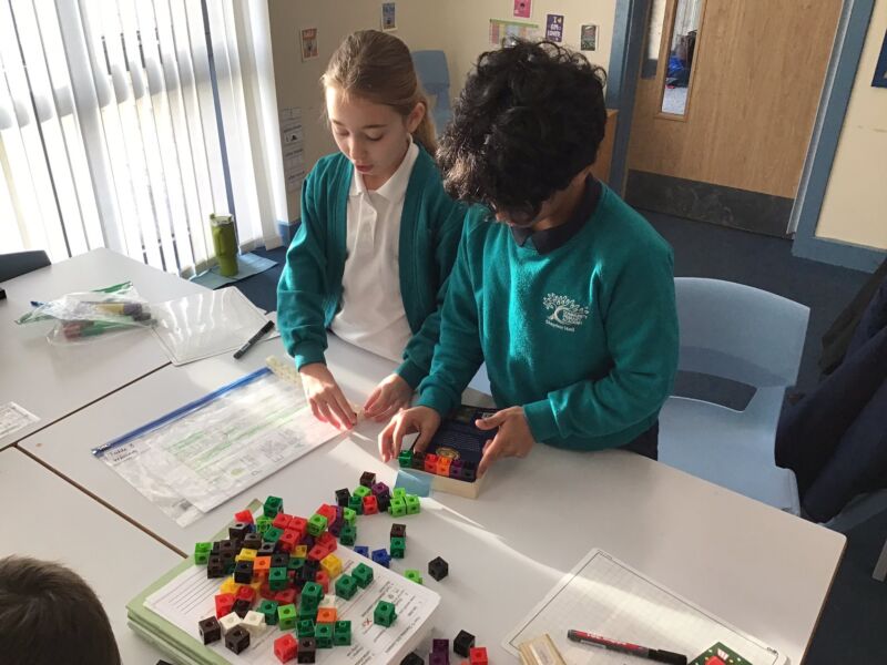 Image for the Tweet beginning: Team Loxley used cubes today